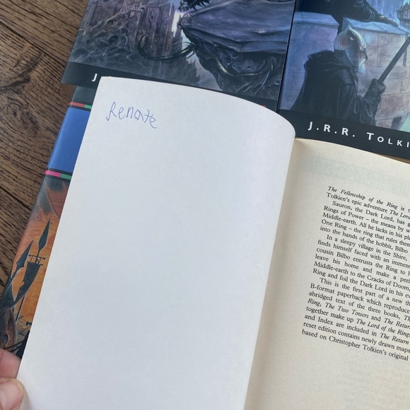 J.R.R. Tolkien Modern classic 4 books - Picture 3 of 5